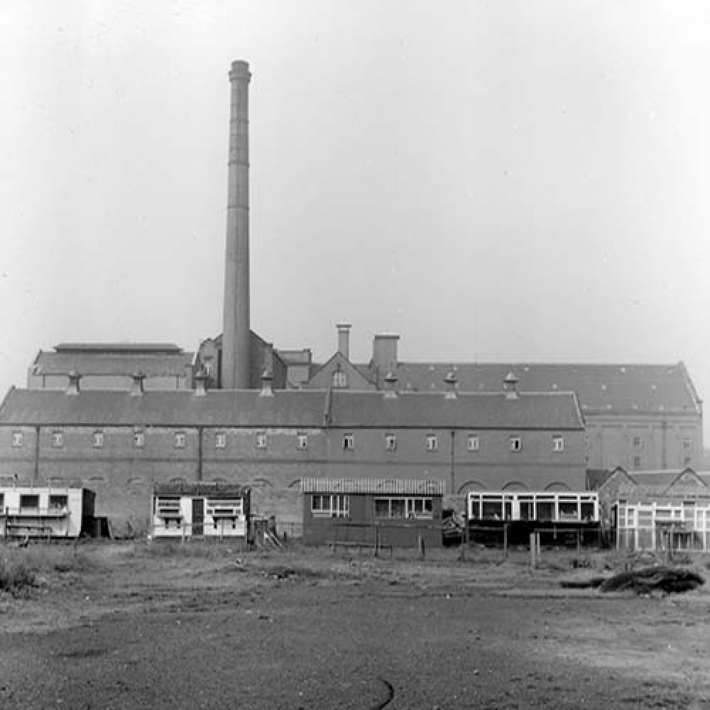 A view of the Castle Brewery in the 1960s. &copy; John Hume, 2015