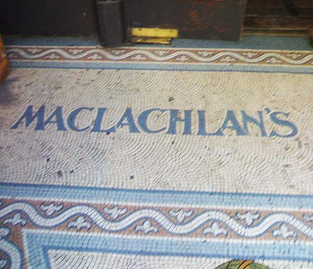 Mosaic at entrance to Castle Chambers. &copy; Forbes Gibb, 2015