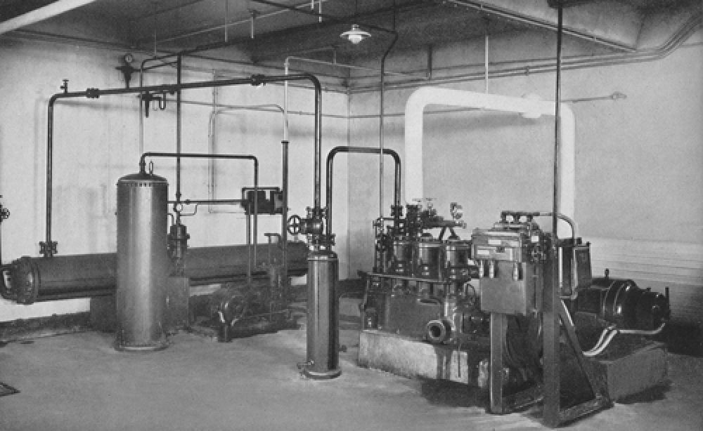 The ammonia compressor in 1940.
