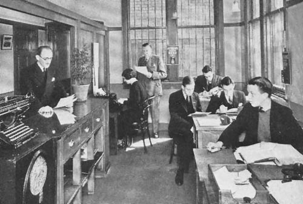 The general office at the Keppochhill stores in 1940.