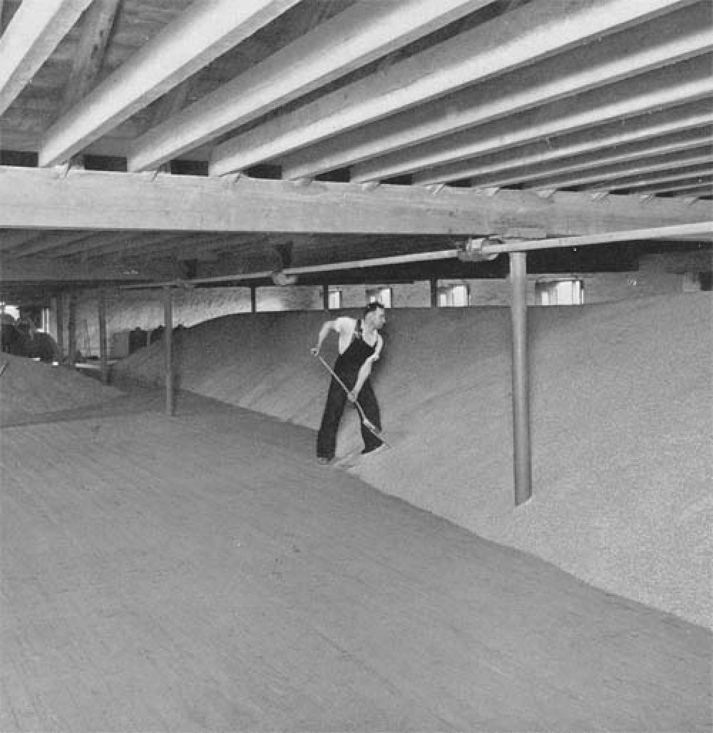 The barley store in 1940.