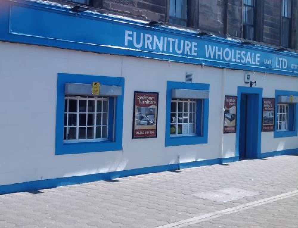 The former brewery tap of the Newton Brewery. © Forbes Gibb, 2013