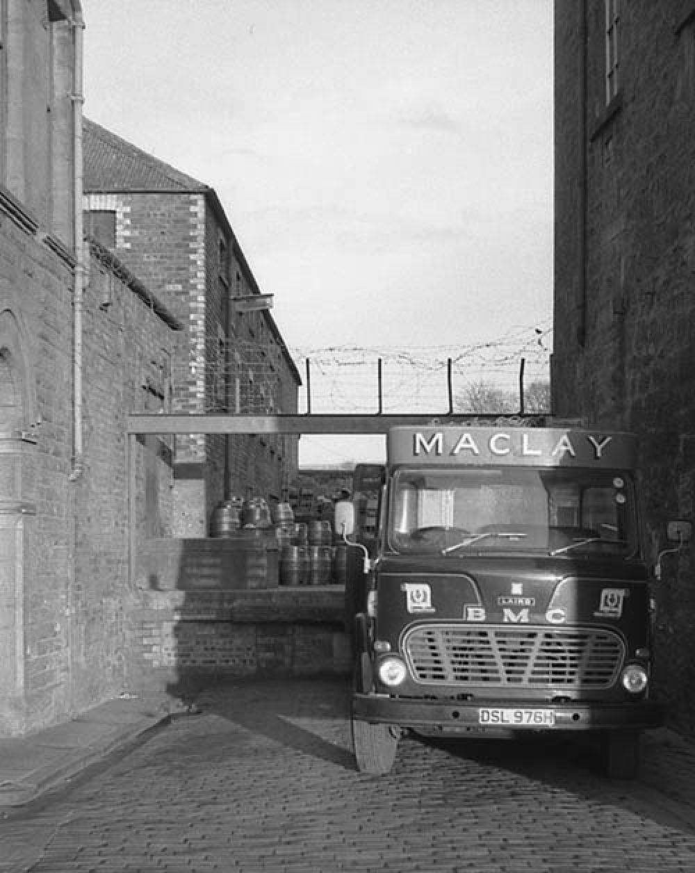 The loading bay at the Thistle Brewery in the 1960s. &copy; John Hume, 2015