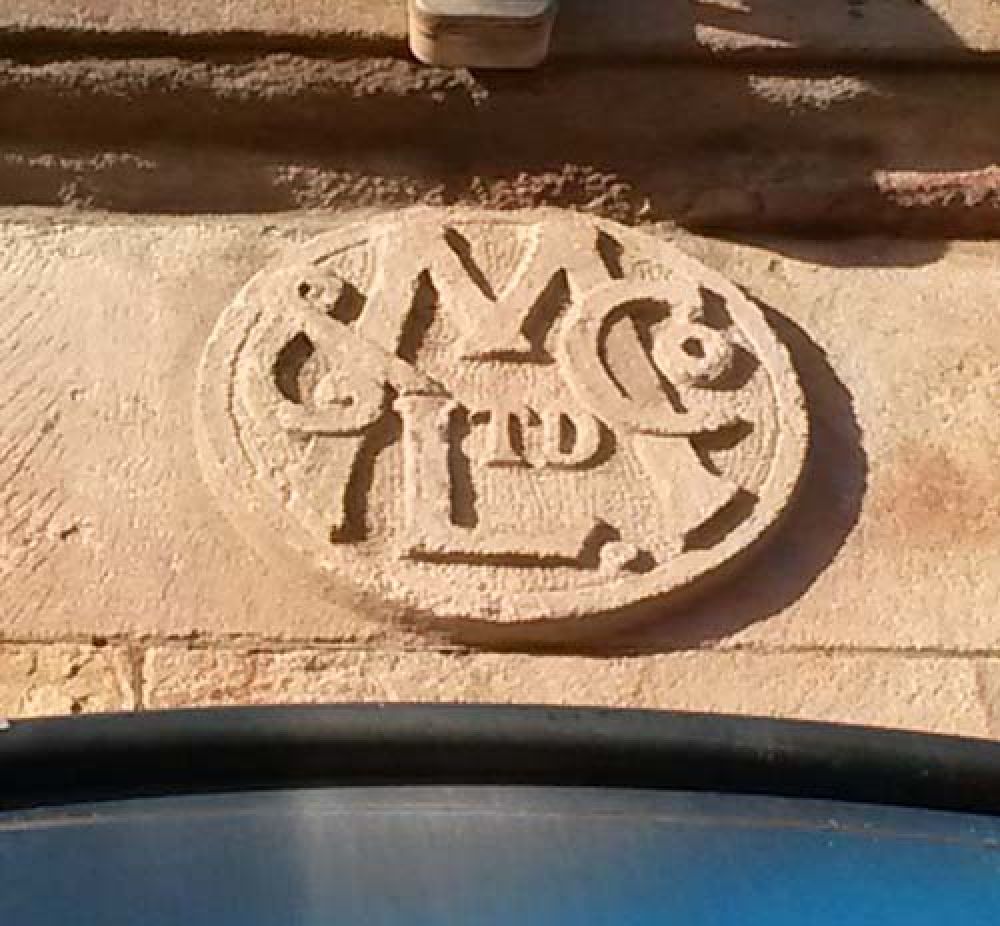 Carving over main door to the Thistle Brewery &copy; Forbes Gibb, 2017